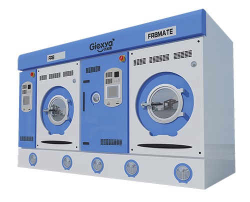 妹子萌照引爆朋友圈 原來她是潔希亞干洗設備調試師