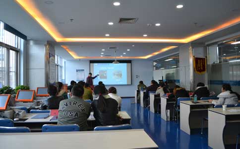 干洗店加盟優(yōu)勢(shì)有哪些？比其他行業(yè)更有優(yōu)勢(shì)嗎