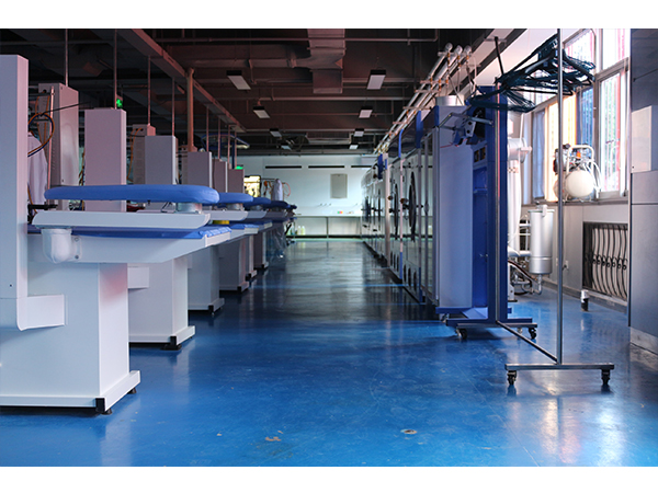 知名品牌干洗設備價格是多少?潔希亞優先創業