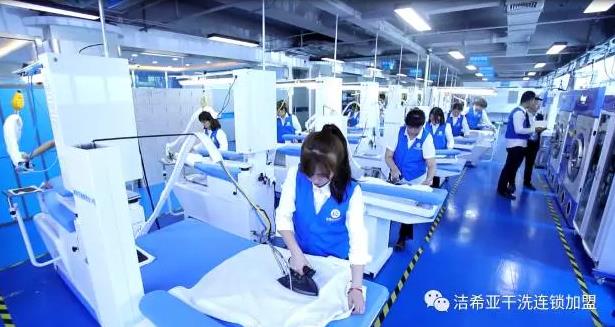 中國首位00后CEO誕生 選擇潔希亞創業無壓力