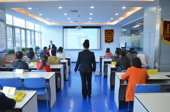 開干洗店賺錢嗎