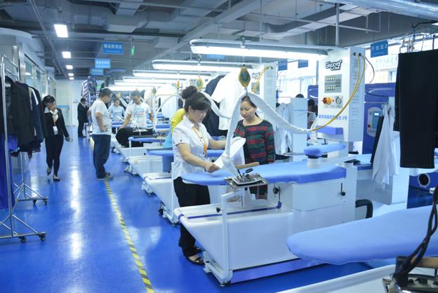 如何挑選干洗店設備?四季盈利必備 如何挑選干洗店設備?四季盈利必備