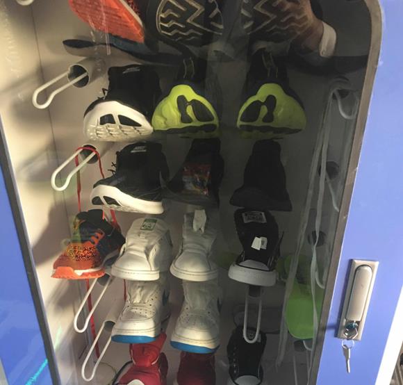 多少錢能買一套干洗設(shè)備?哪家設(shè)備性價比高